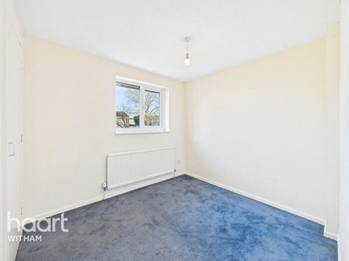 3 Bedroom Semi Detached House For Sale In Longfield, Witham, CM8