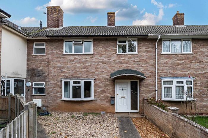 3 Bedroom Terraced House For Sale In Basingstoke, Hampshire, RG22