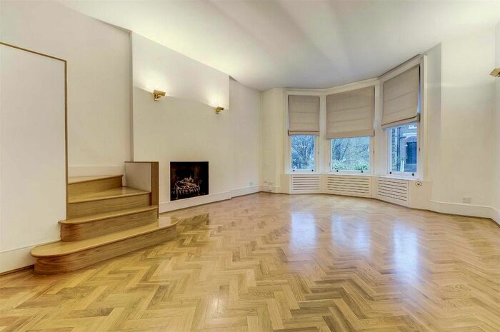2 Bedroom Flat For Sale In Elsworthy Terrace, Primrose Hill, NW3