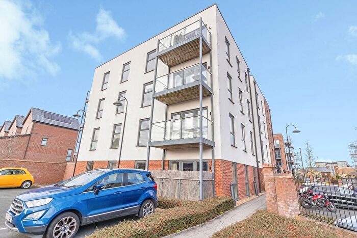 1 Bedroom Flat For Sale In Pascal Mews, Oakgrove, Milton Keynes, Buckinghamshire, MK10