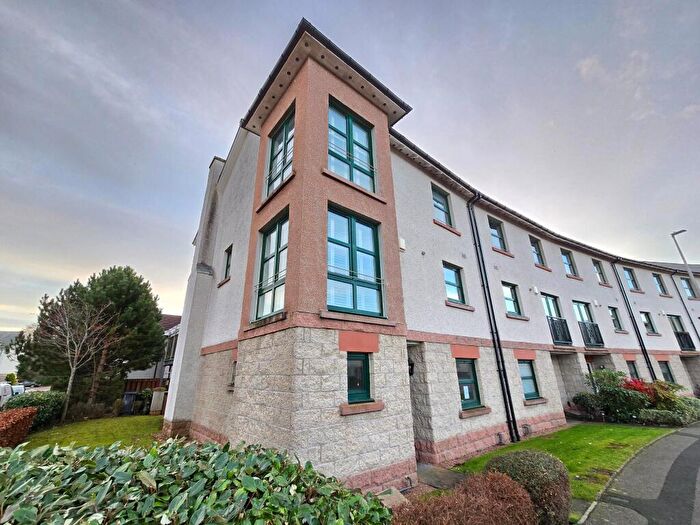 4 Bedroom Town House For Sale In Grandholm Crescent, Grandholm, Aberdeen, AB22