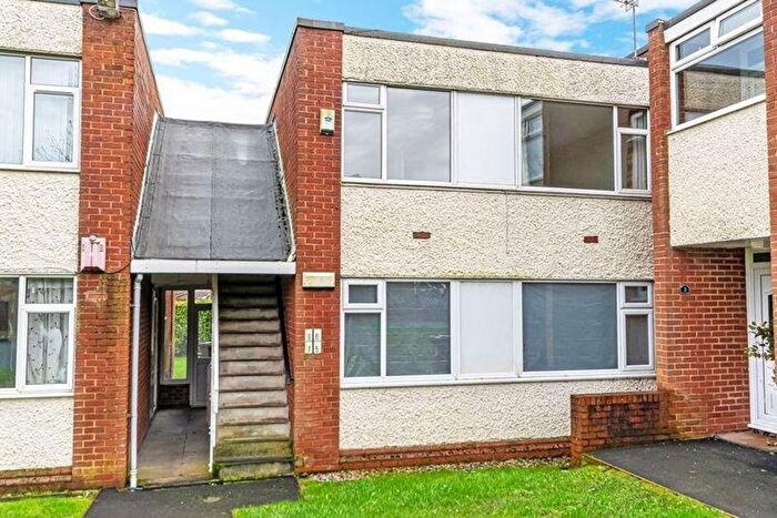 2 Bedroom Flat To Rent In Lee Close, Rainhill, Prescot, L35