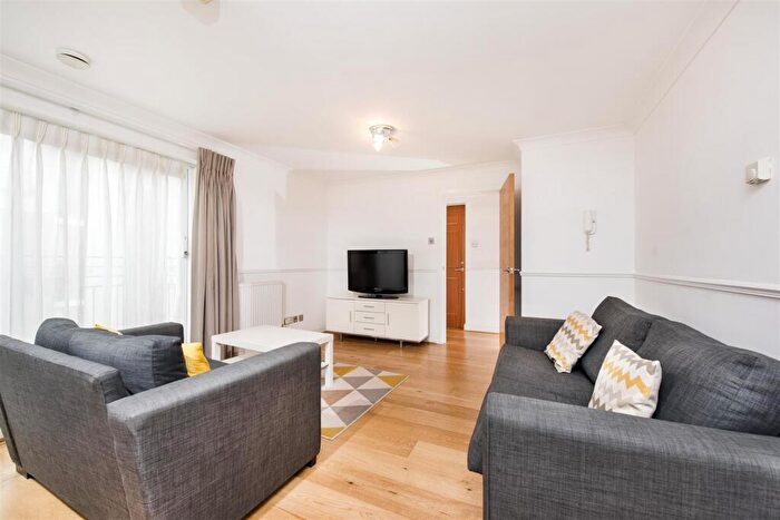 2 Bedroom Apartment For Sale In Globe View, High Timber Street, EC4V
