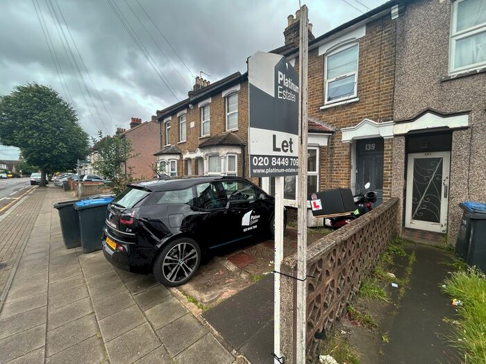 2 Bedroom Flat To Rent In Nags Head Road, Ponders End, Enfield, EN3