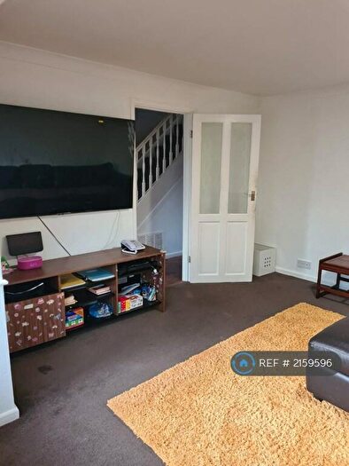 3 Bedroom Semi-Detached House To Rent In Hertford Place, Bletchley, Milton Keynes, MK3