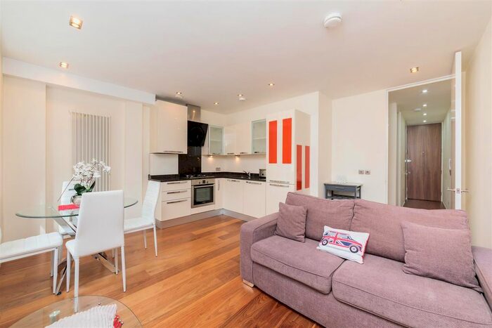 1 Bedroom Flat To Rent In Bevenden Street, Islington, London, N1