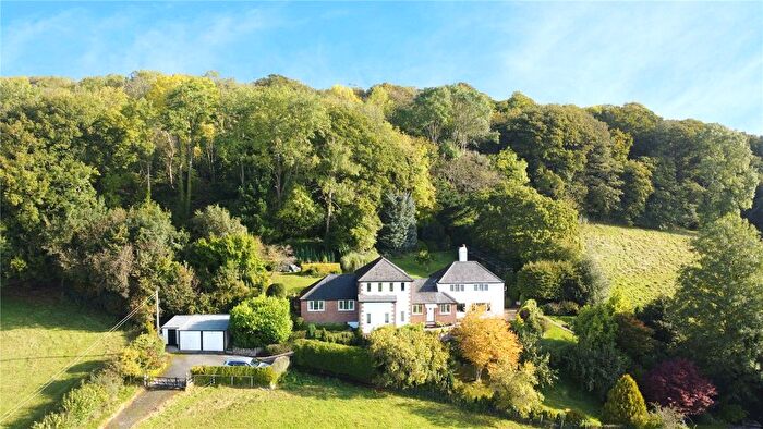 4 Bedroom Detached House For Sale In Llanfyllin, Powys, SY22