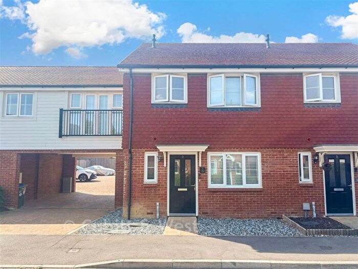 3 Bedroom Terraced House For Sale In Brewers Way, Faygate, Horsham, West Sussex, RH12