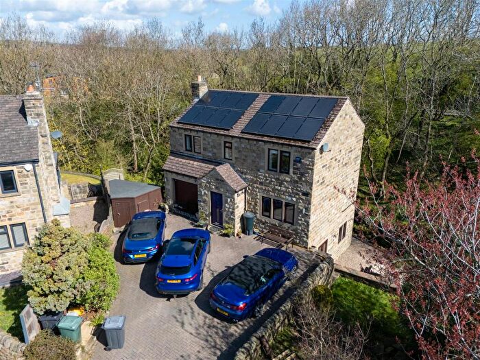 4 Bedroom Detached House For Sale In Smithy Lane, Wilsden, Bradford, BD15