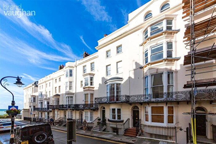 1 Bedroom Flat To Rent In Bloomsbury Place, Kemp Town, Brighton, East Sussex, BN2