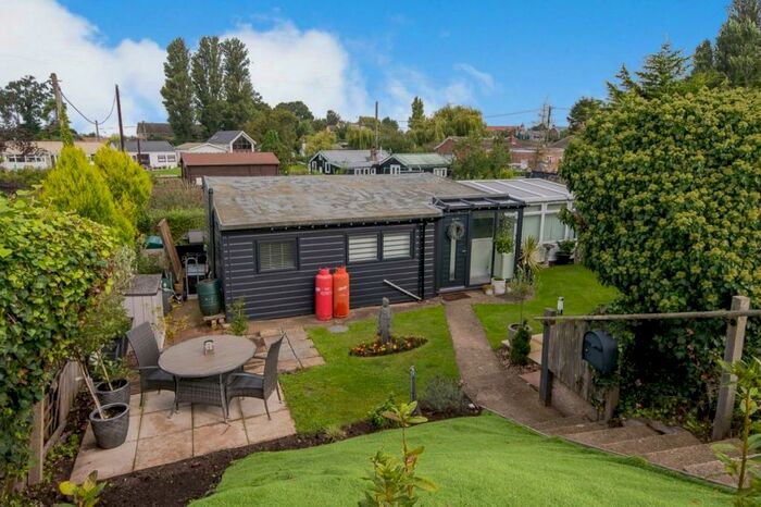 1 Bedroom Detached Bungalow For Sale In The Reservoir, Surfleet, Spalding, PE11