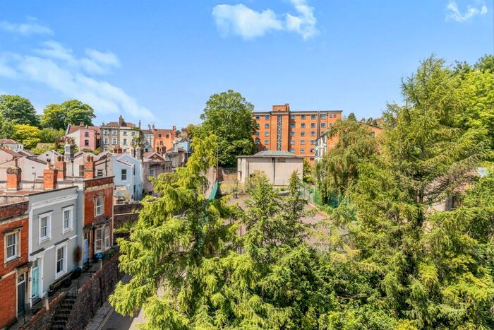 2 Bedroom Flat To Rent In Bellevue, Clifton, Bristol, BS8