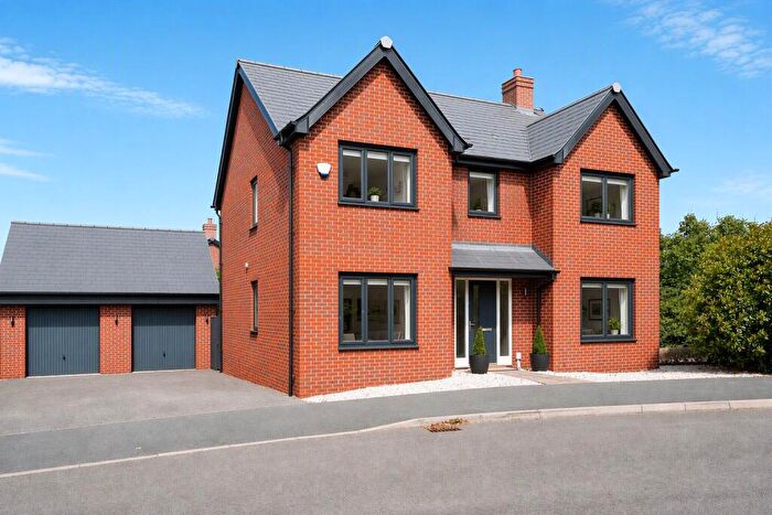4 Bedroom Detached House For Sale In Hawser Road, Tewkesbury, Gloucestershire, GL20
