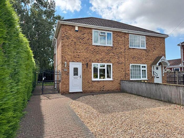 2 Bedroom Semi-Detached House For Sale In Highfield Road, North Thoresby, DN36