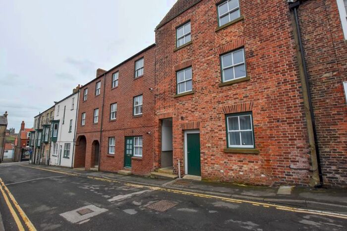 2 Bedroom Flat To Rent In Well Close Square, Whitby, YO21