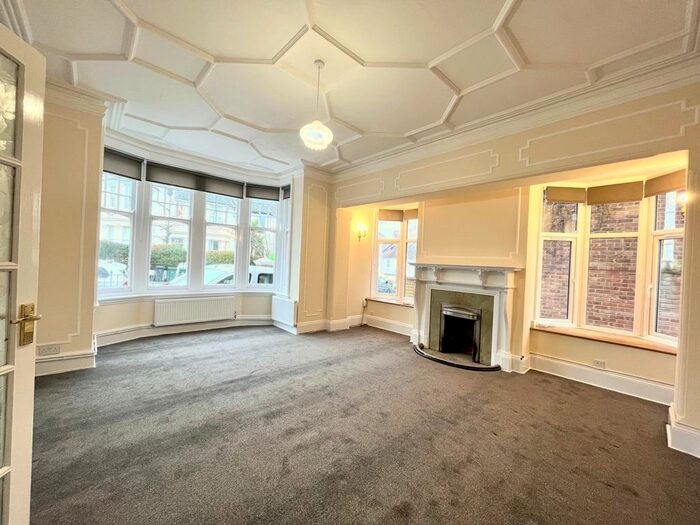 1 Bedroom Flat To Rent In Fonthill Road, Hove, BN3