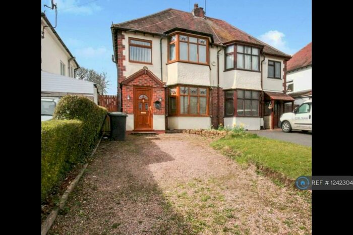 3 Bedroom Semi-Detached House To Rent In Studley Road, Redditch, B98