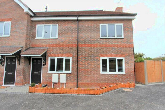 5 Bedroom House To Rent In Warren Road, Worthing, BN14