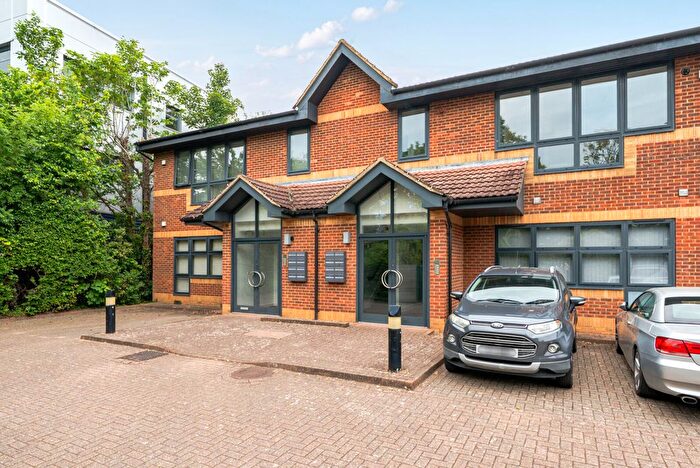 1 Bedroom Flat For Sale In Kingsway Business Park, Oldfield Road, Hampton, TW12