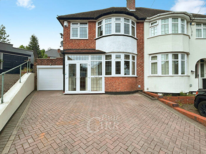 3 Bedroom Semi Detached House For Sale In Cedarwood Croft, Great Barr, Birmingham, B42