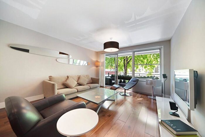 2 Bedroom Flat To Rent In Gloucester Avenue, Lockhouse, NW1