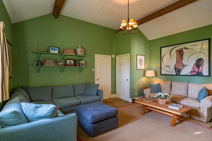 4 Bedroom Barn Conversion For Sale In Eastleach, Gloucestershire, GL7