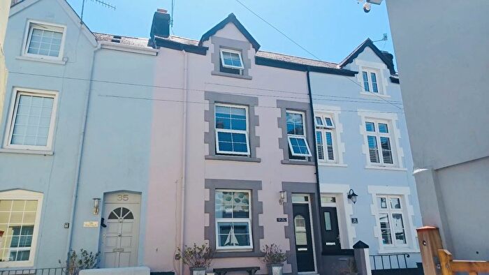 2 Bedroom Property To Rent In Lake Street, Dartmouth, TQ6