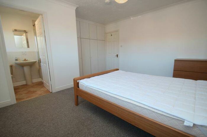 6 Bedroom Detached House To Rent In Charlotte Close, Poole, BH12