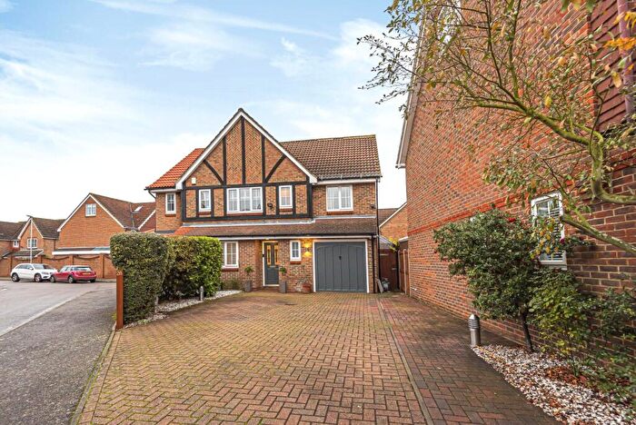 5 Bedroom Detached House For Sale In Horsley Drive, Kingston Upon Thames, KT2