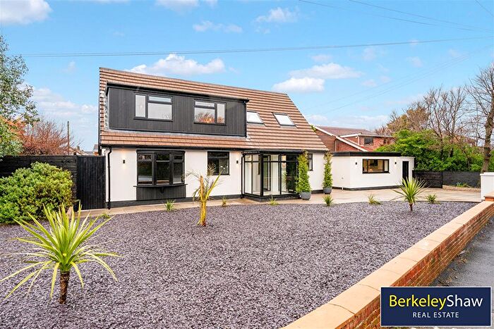 4 Bedroom Detached House For Sale In The Serpentine North, Blundellsands, L23