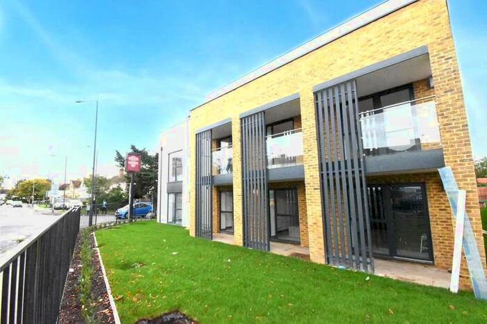 2 Bedroom Apartment To Rent In Harrow Lane, Maidenhead, SL6