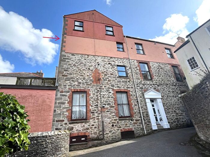 2 Bedroom Property To Rent In Market Strand, Falmouth, TR11