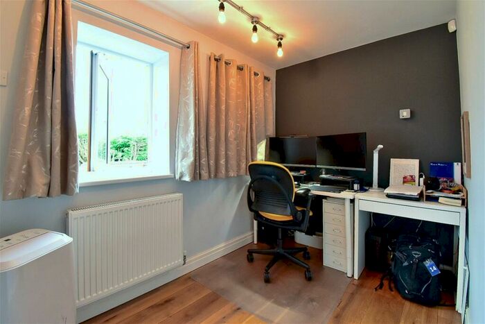 2 Bedroom Cottage For Sale In Nickleton Brow, Heath Charnock, Lancashire, PR6