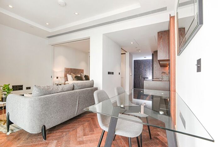 1 Bedroom Flat To Rent In Circus Road West, Battersea, London, SW11