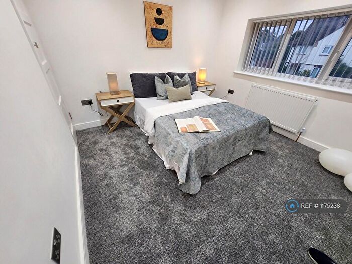 4 Bedroom Semi-Detached House To Rent In Longs Close, Woking, GU22