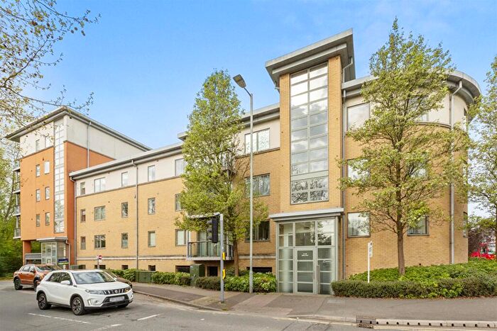 1 Bedroom Apartment For Sale In Ryemead Boulevard, High Wycombe, HP11