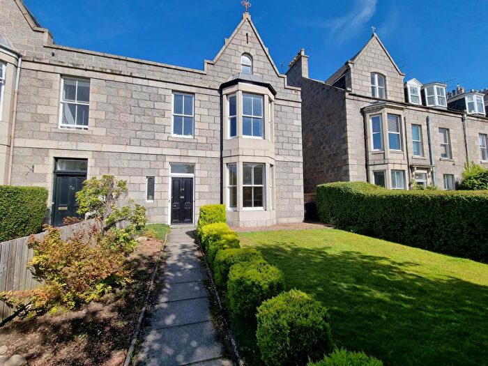 2 Bedroom Flat To Rent In Fountainhall Road, The West End, Aberdeen, AB15