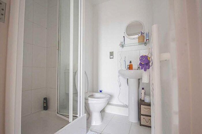 2 Bedroom Apartment To Rent In Baltic Quay, Mill Road, Gateshead, NE8