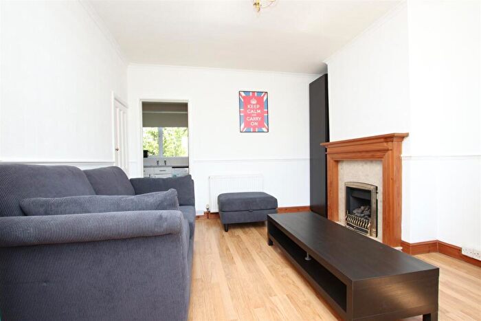 2 Bedroom Terraced House To Rent In Roundhill Park, Bath, BA2