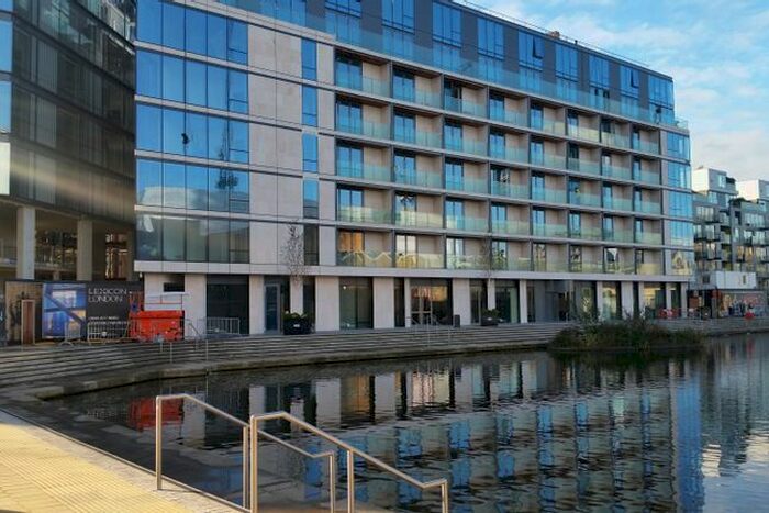 1 Bedroom Flat To Rent In City Road, Old Street, London, EC1V
