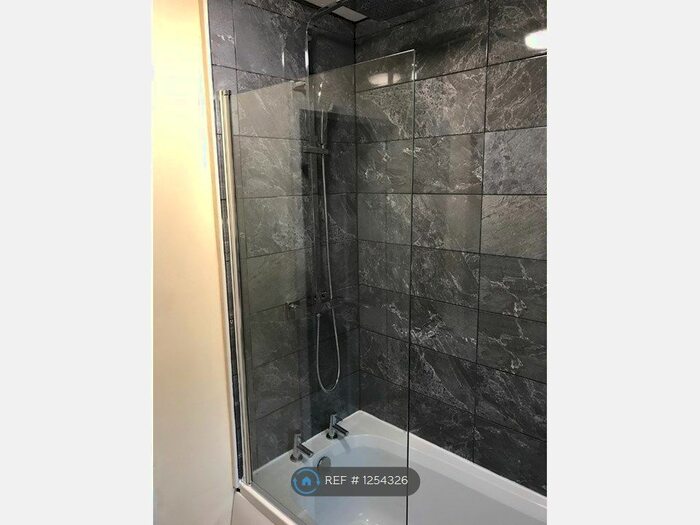 3 Bedroom End Of Terrace House To Rent In Paterson Street, Birkenhead CH41