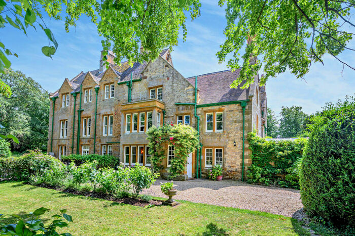 4 Bedroom House For Sale In The Manor Moreton Pinkney, Northamptonshire, NN11