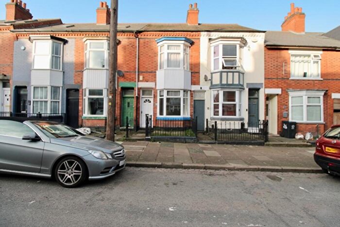 2 Bedroom Terraced House For Sale In Marlow Road, Leicester, LE3