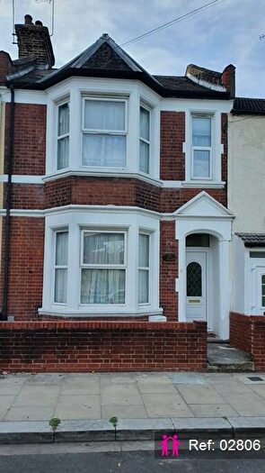 4 Bedroom Property To Rent In Leonard Street, London, E16