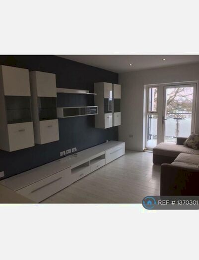 2 Bedroom Flat To Rent In Meyrick Mead, Harlow, CM17