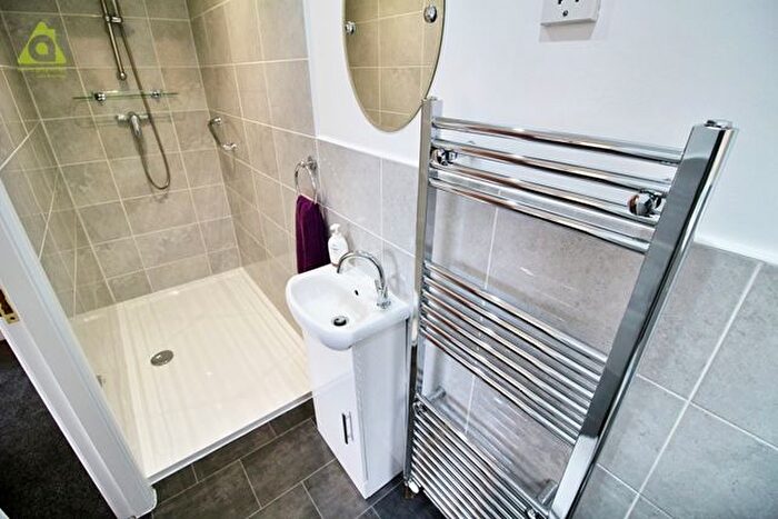 3 Bedroom Detached House For Sale In Pelham Grove, Hindley, WN2