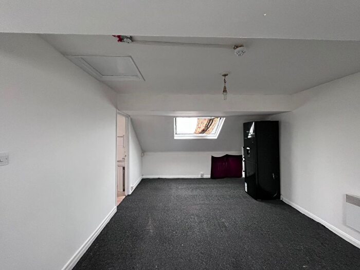 1 Bedroom Flat To Rent In Parry Street, Leicester, Leicestershire, LE5