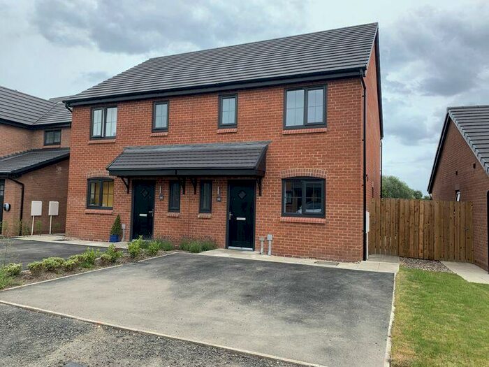 3 Bedroom Semi-Detached House To Rent In Turnberry Avenue, Blyth, NE24