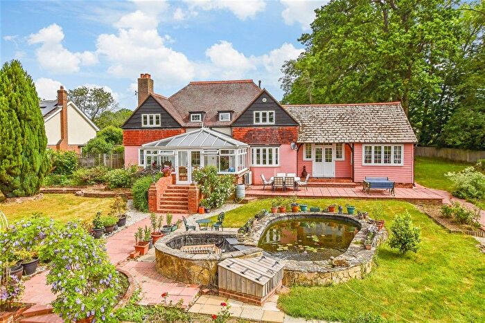 4 Bedroom Detached House For Sale In Tonbridge Road, Hildenborough, Tonbridge, Kent, TN11