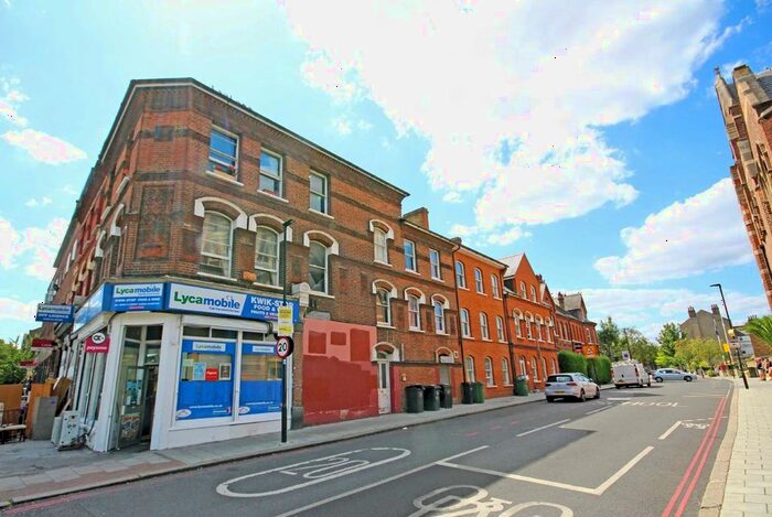 1 Bedroom Flat To Rent In Trent Road, London, SW2